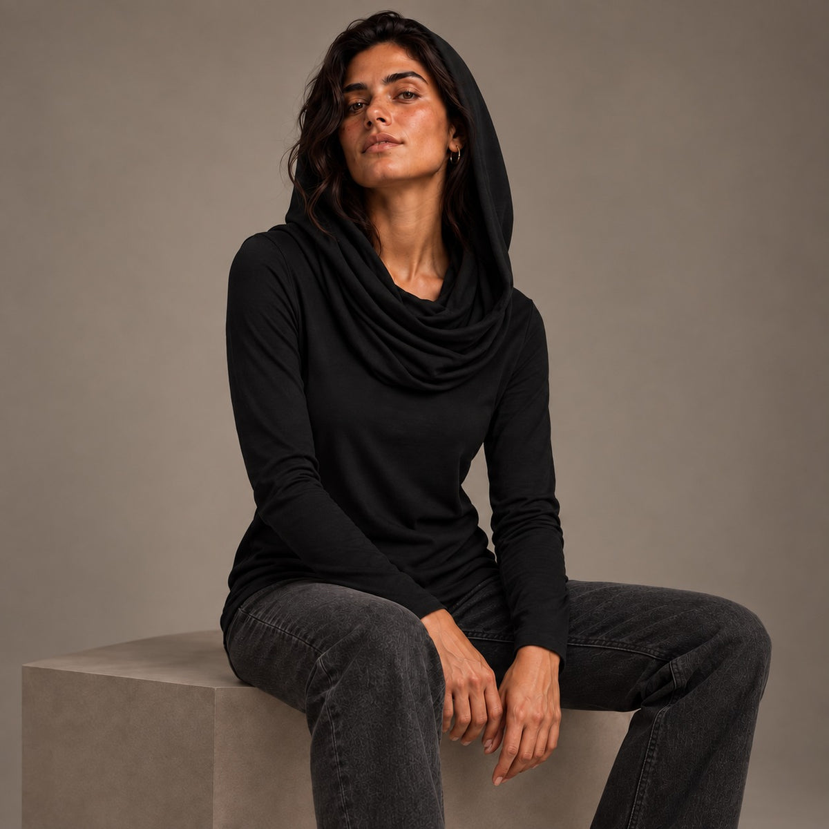 Built in Scarf Basic - Black